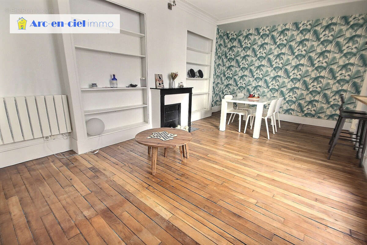 Appartement à PARIS-11E