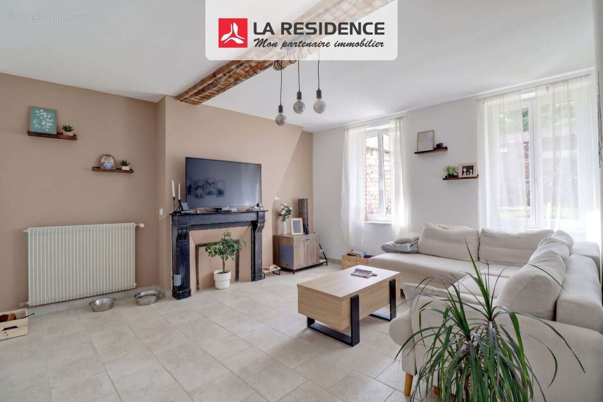 Maison 140 m² à Pont-De-L'arche  - photo 2