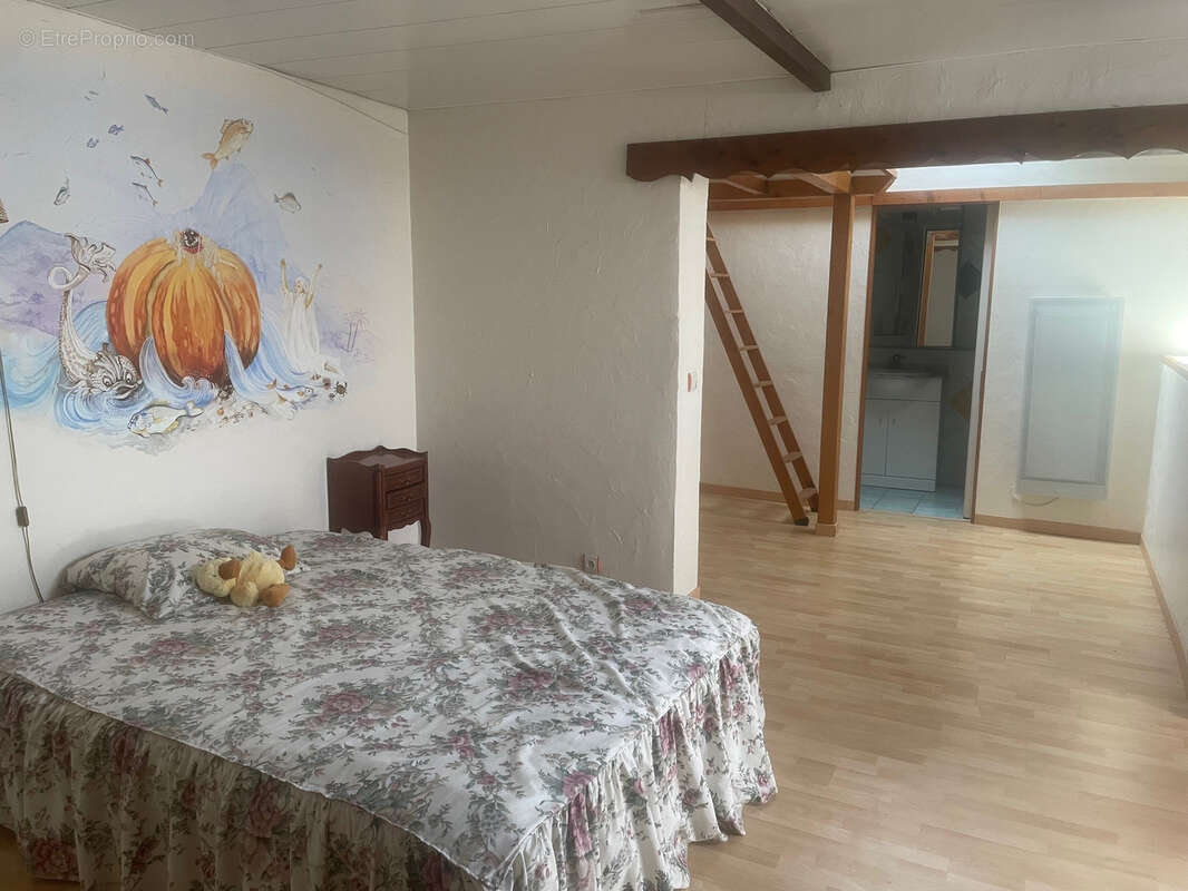 Appartement à UZES