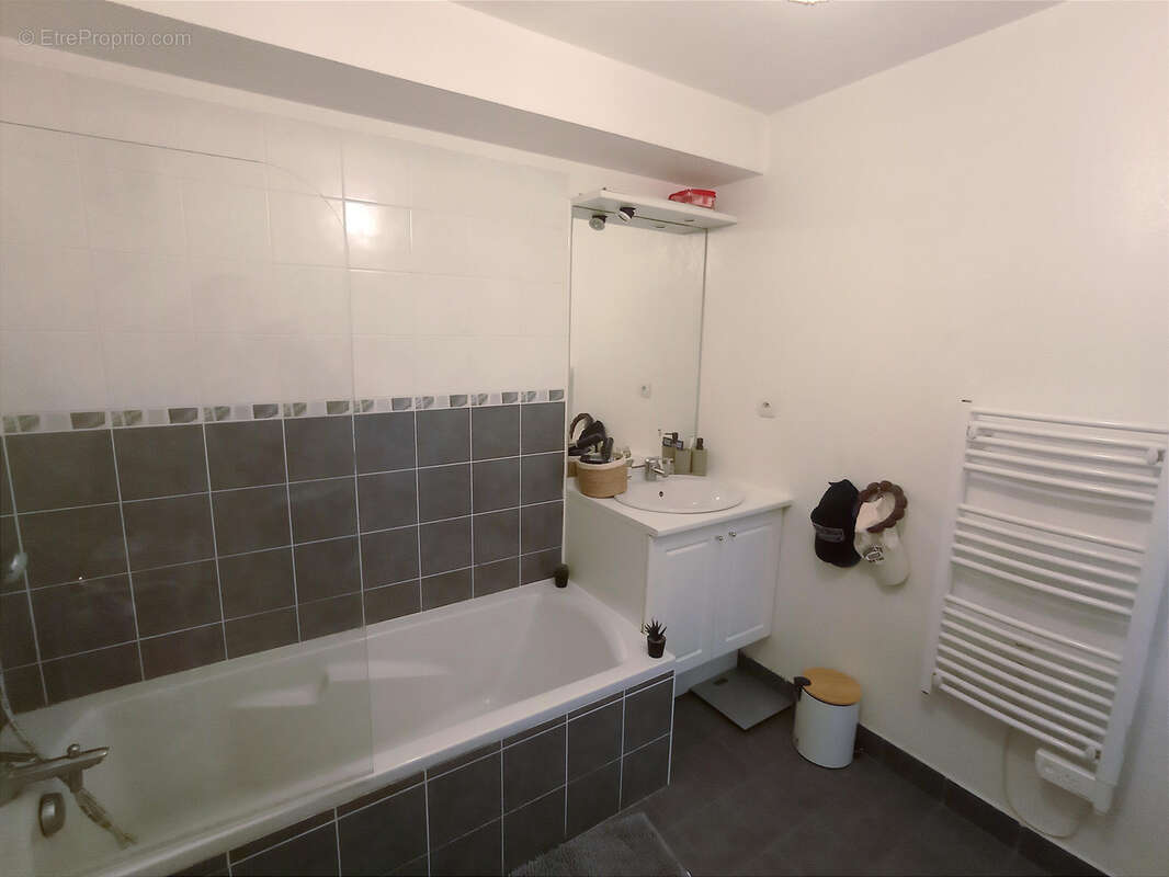 Appartement à SIX-FOURS-LES-PLAGES