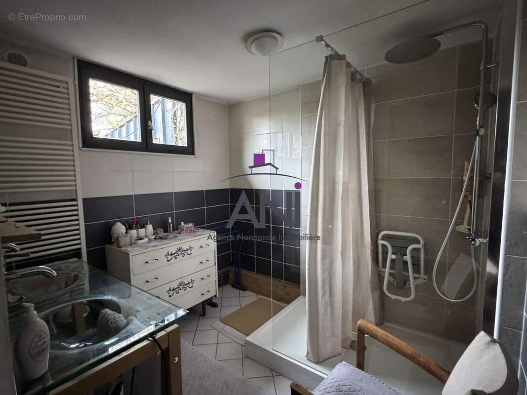 Maison à BACQUEVILLE-EN-CAUX