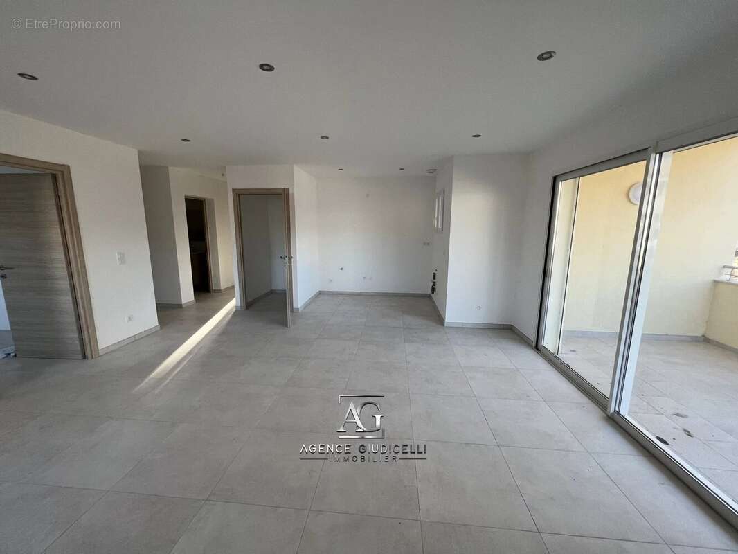 Appartement à PRUNELLI-DI-FIUMORBO