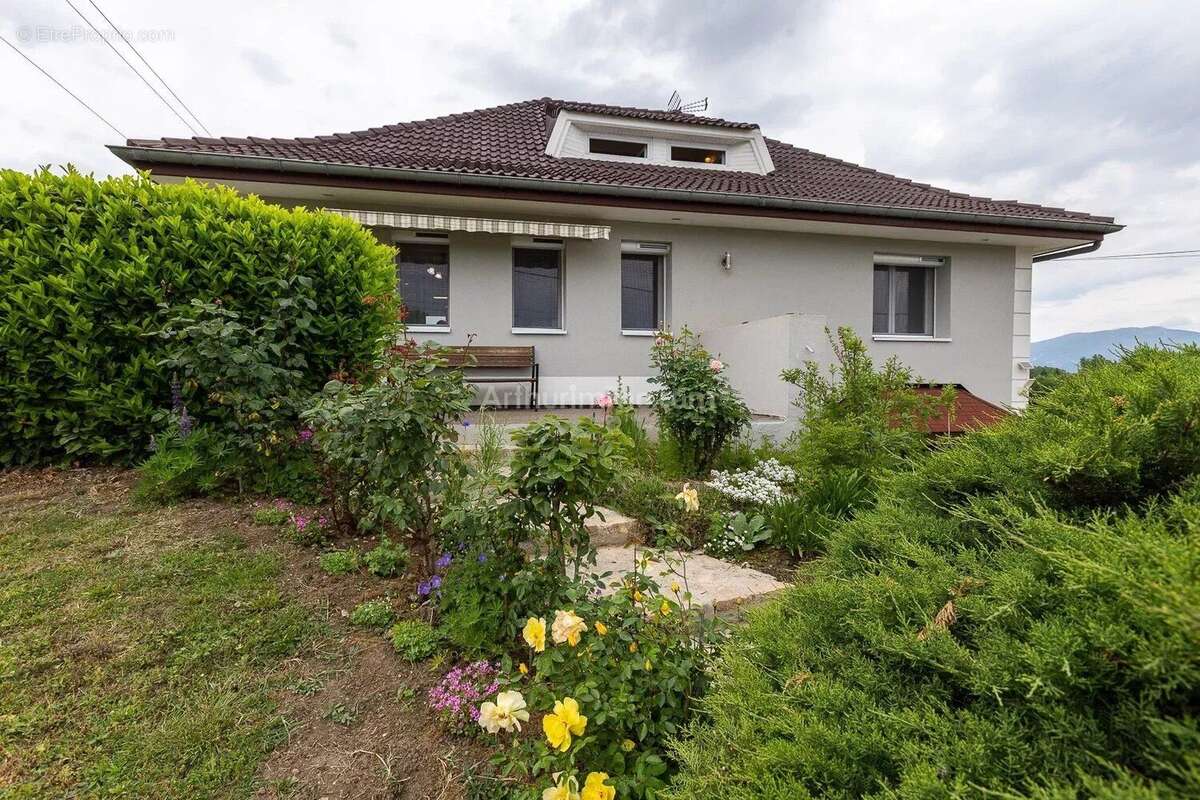 Maison à CORBELIN