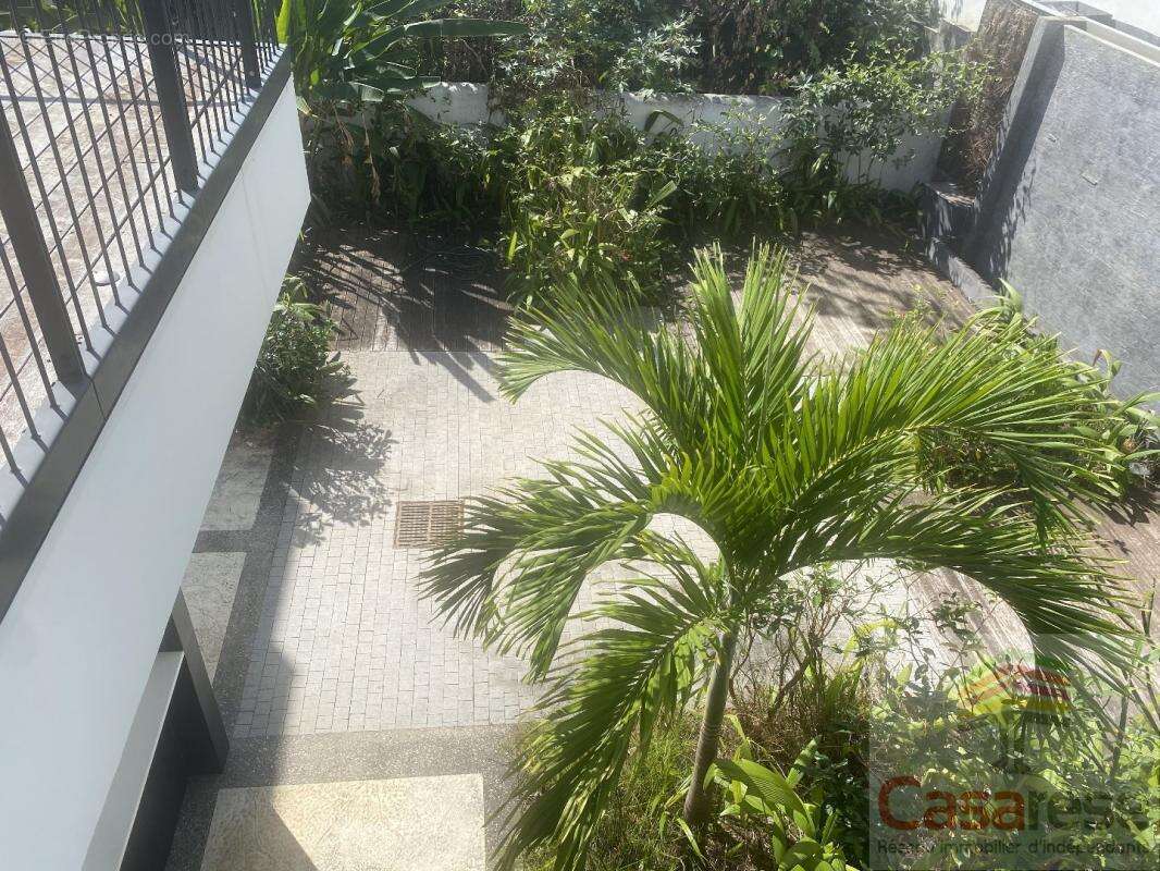 Commerce à SAINT-DENIS