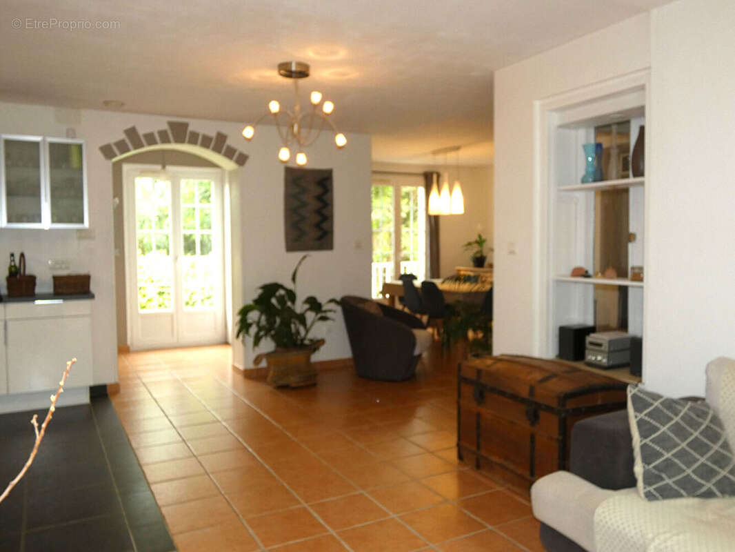 Maison à ARMISSAN