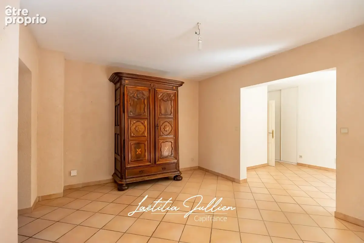 En exclusivité par Laëtitia JULLIEN – Marseille 11e – Saint-Menet – Propriété T4 de près de 150 m² habitables avec studio indépe - photo 15