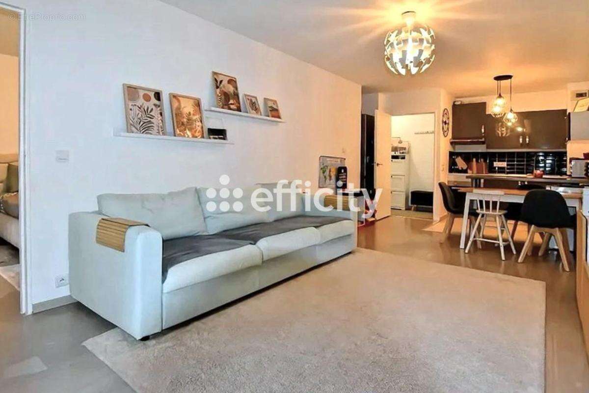 Appartement à LIMEIL-BREVANNES