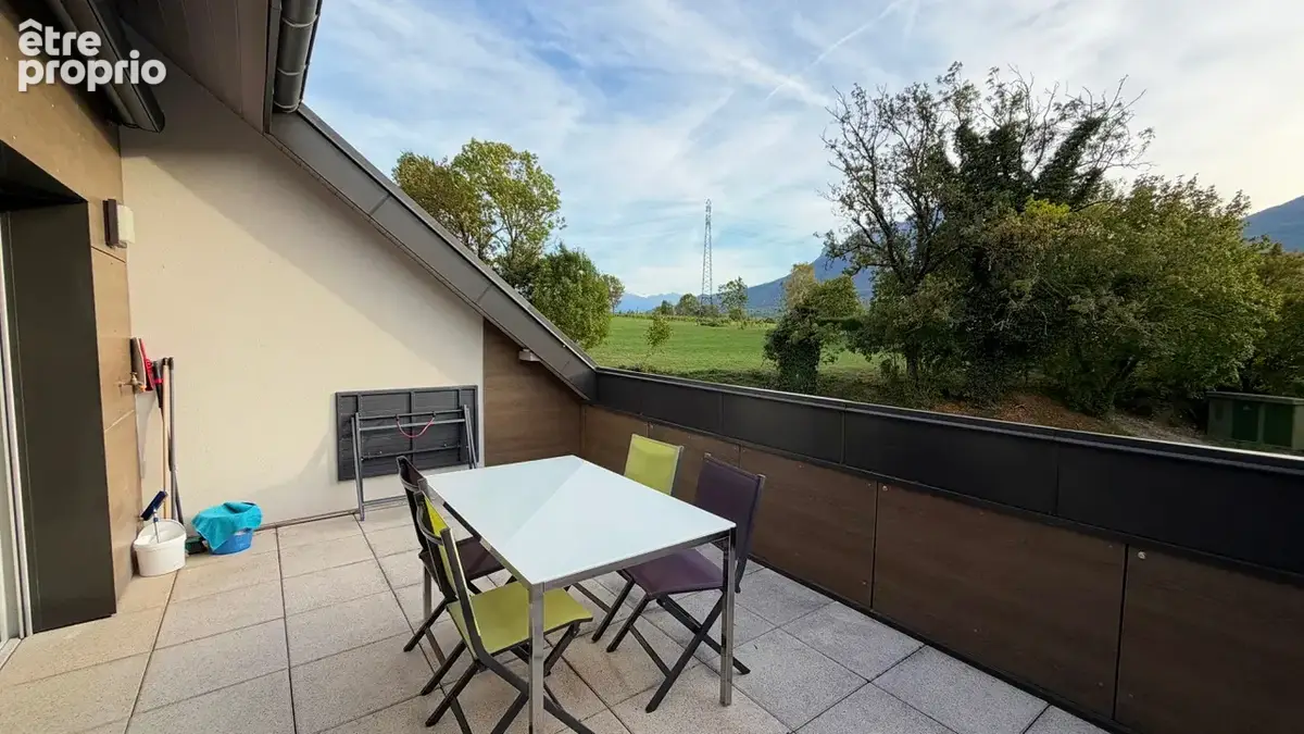 Appartement à MYANS