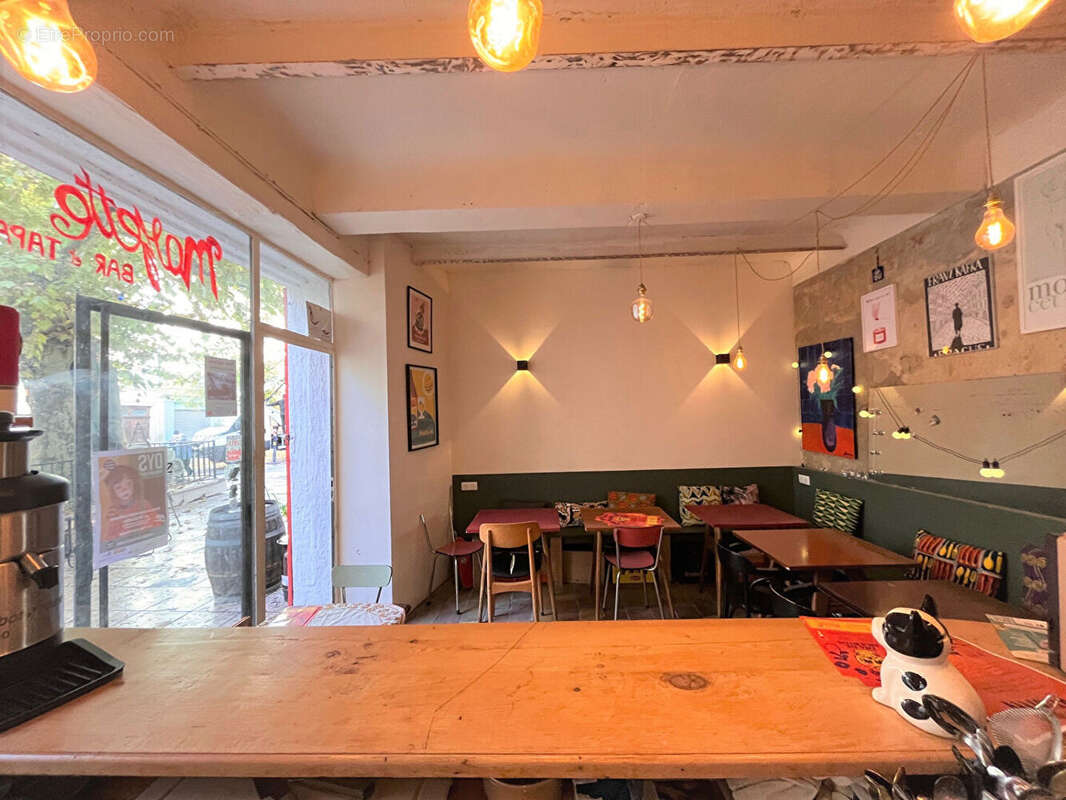 Photo 6 - Commerce à APT