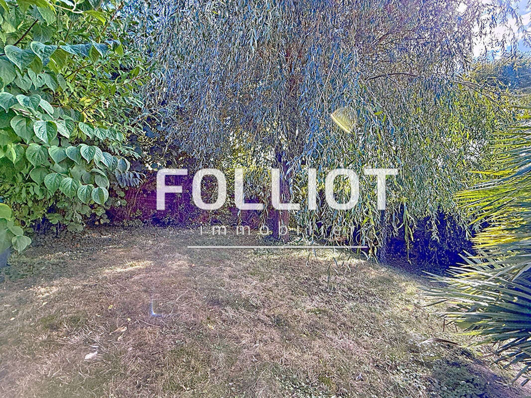 Maison à DONVILLE-LES-BAINS