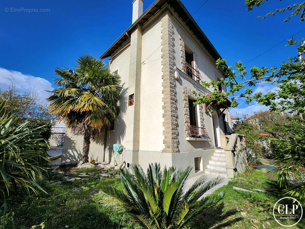 Maison à NEUILLY-PLAISANCE