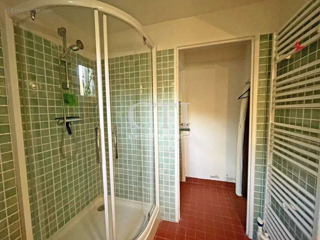 Maison à MONTBRUN-LES-BAINS