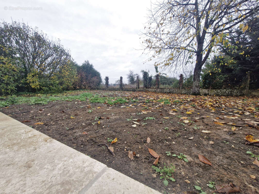 Maison à OUZOUER-LE-DOYEN
