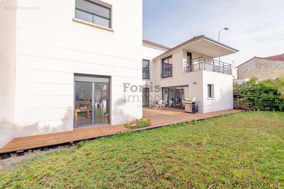 Maison à BOIS-COLOMBES