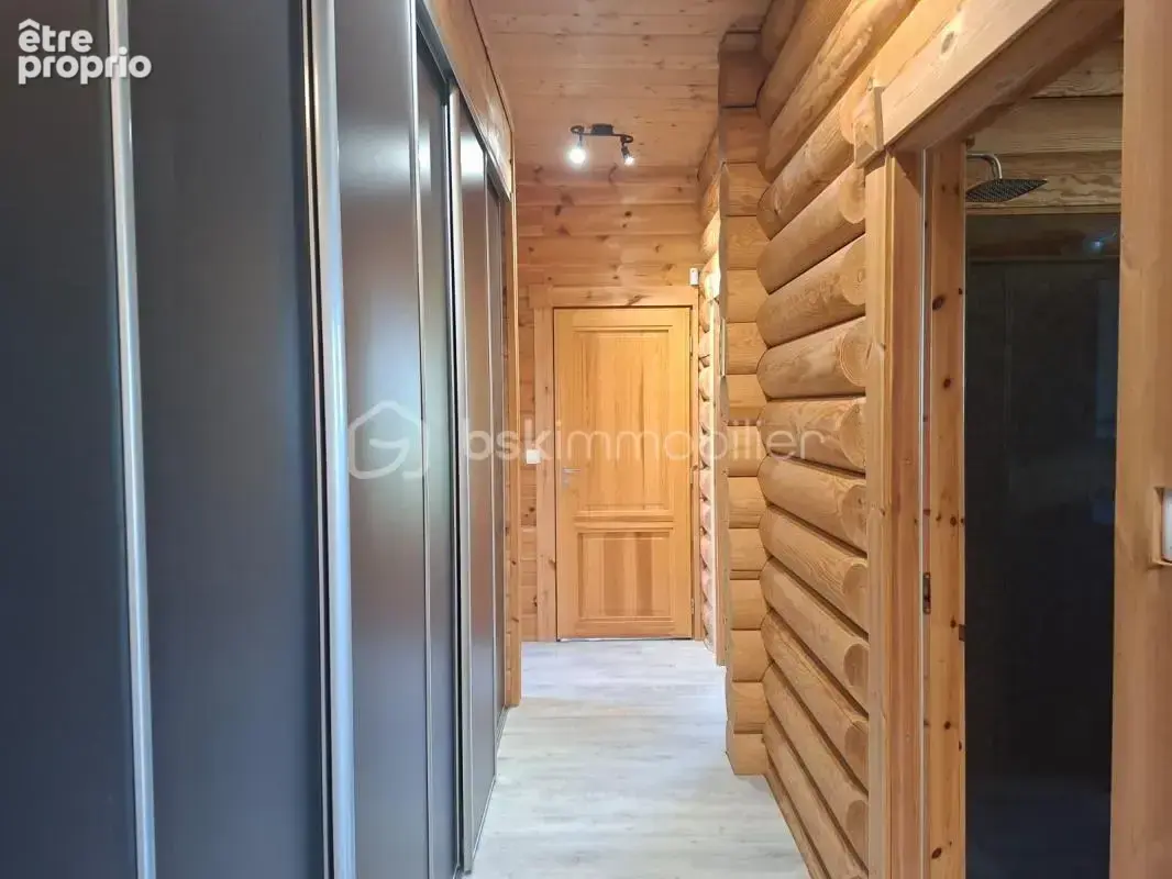 Maison en rondins de bois - photo 7