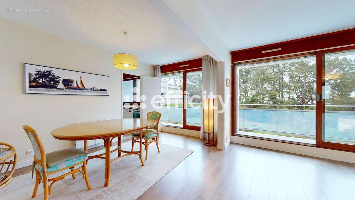 Appartement à SAINT-PHILIBERT