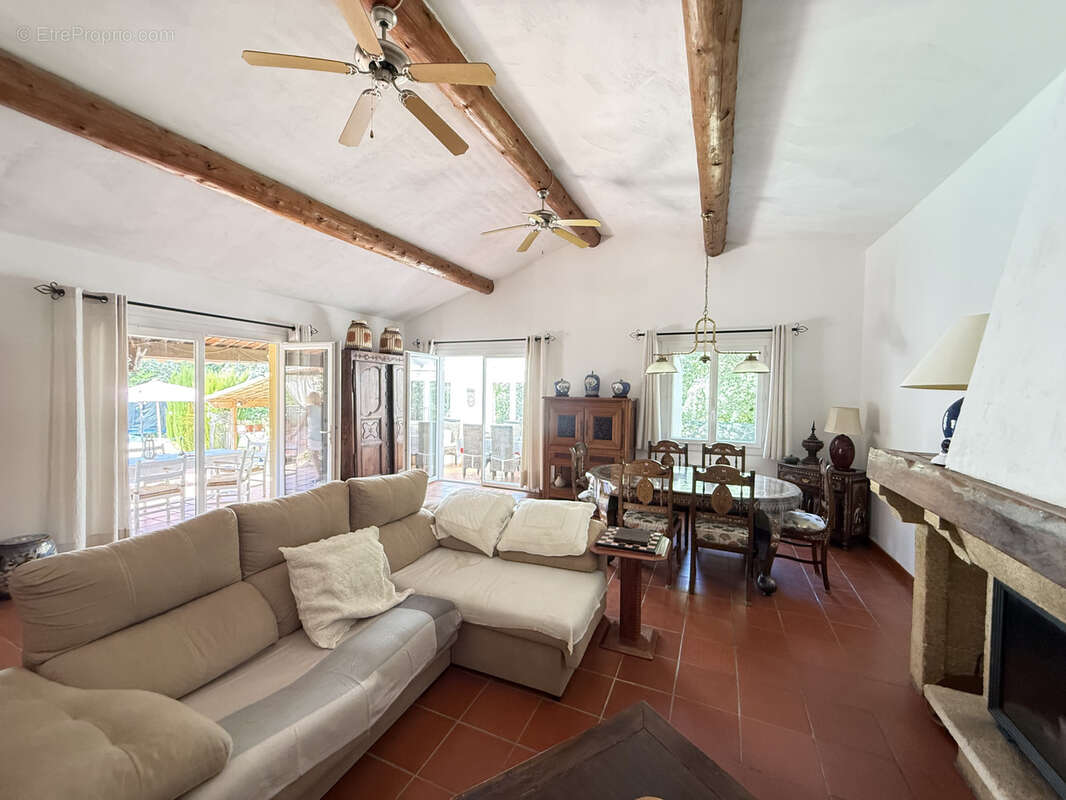 Maison à GARRIGUES-SAINTE-EULALIE