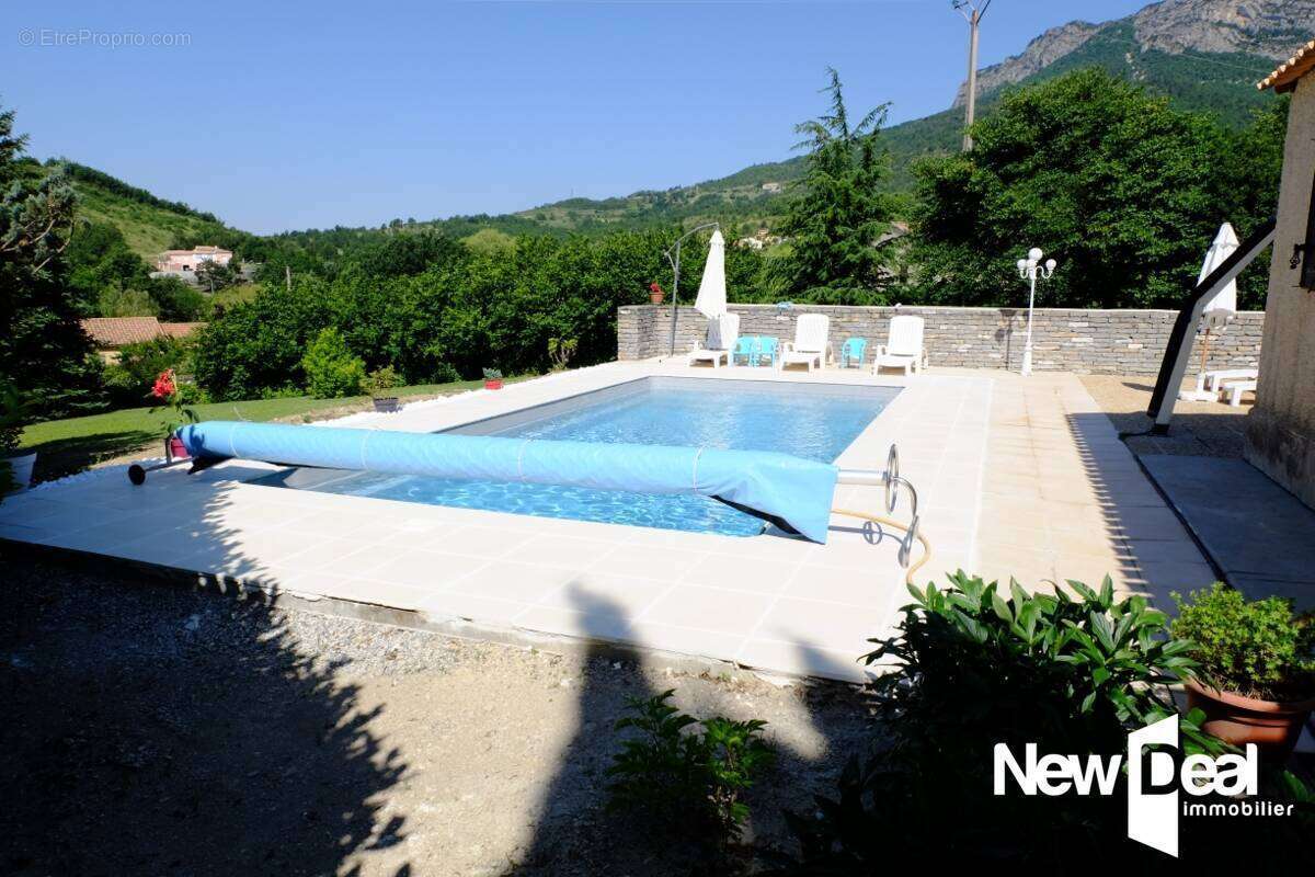 Maison à ENTREPIERRES