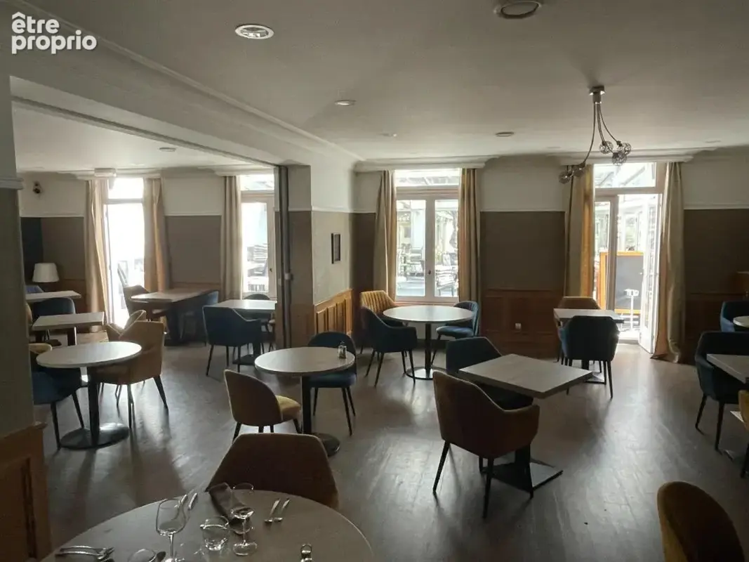 Commerce 1250 m² à Soyons  - photo 4