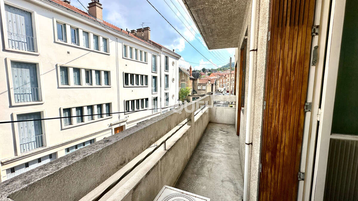 Clermont-Ferrand - Salins - Appartement T4 de 100m2 avec garage - photo 7