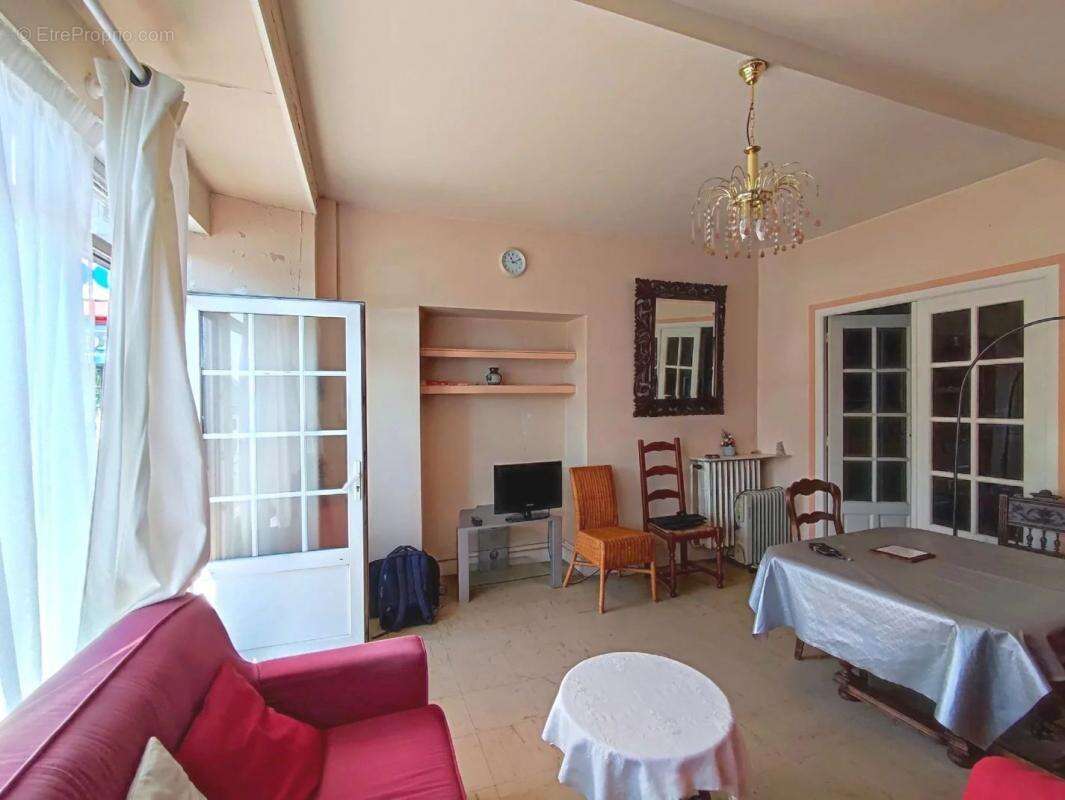 Maison à SAINT-PIERRE-EGLISE