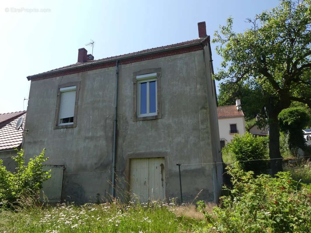 Maison à SAINT-SERNIN-DU-BOIS
