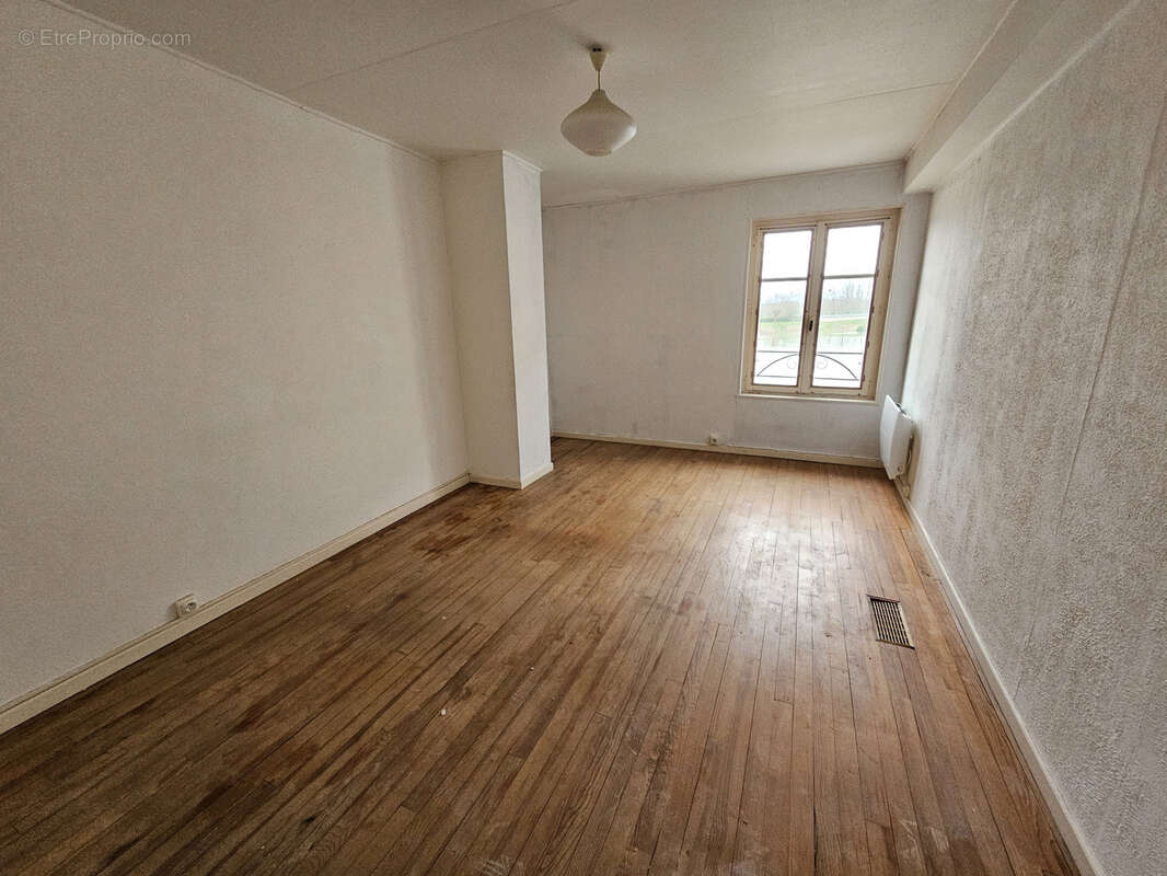 Maison à VERDUN-SUR-LE-DOUBS