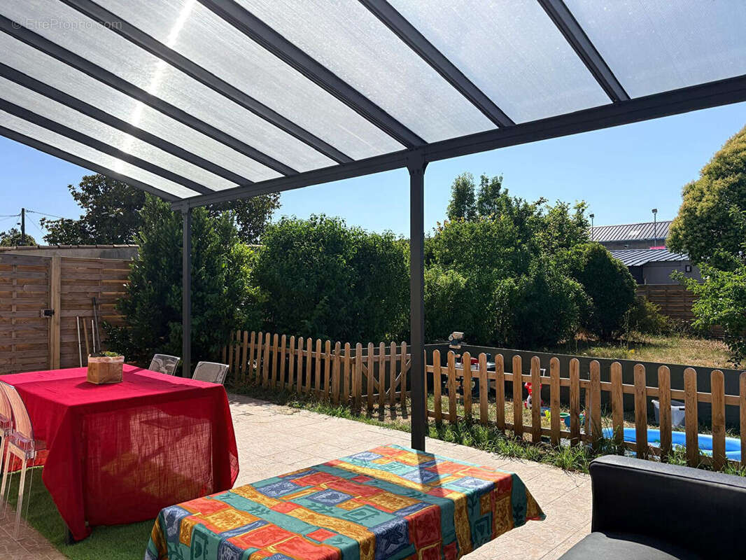 Maison+T2, 9 pièce(s) 155 m2 COGNAC - photo 2