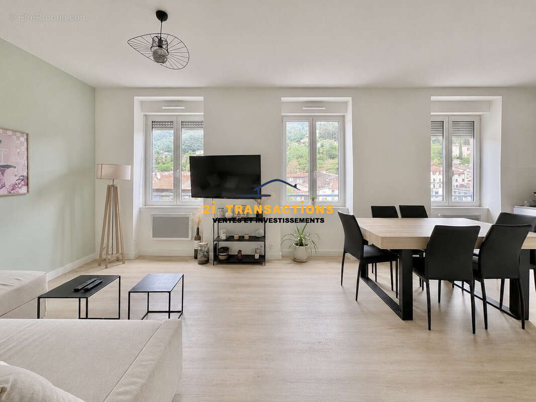 Appartement à LA TERRASSE-SUR-DORLAY