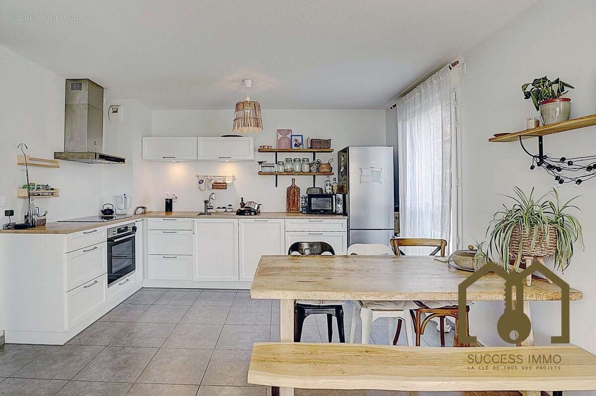 Appartement à VAULX-EN-VELIN