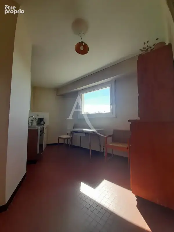 Appartement 2 pièces 52 m² à rafraîchir ! Belle exposition Sud-Ouest - photo 8