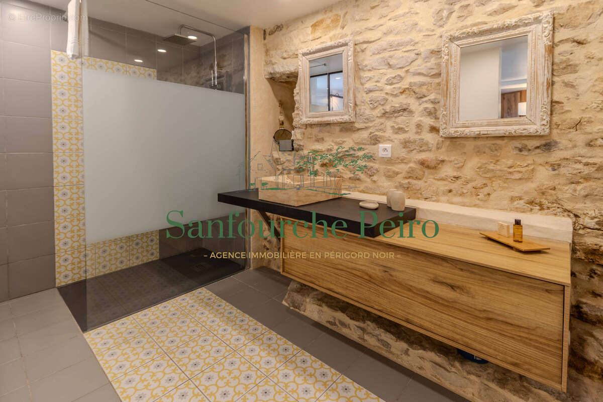Maison à SARLAT-LA-CANEDA