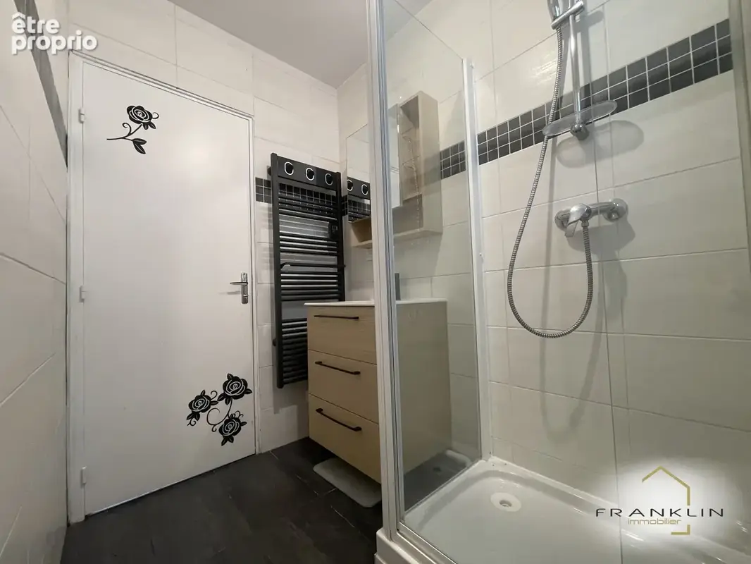 Mitry-Mory - Appartement F2 - 40 m2 habitables - 1 chambres - 1 cave - photo 5