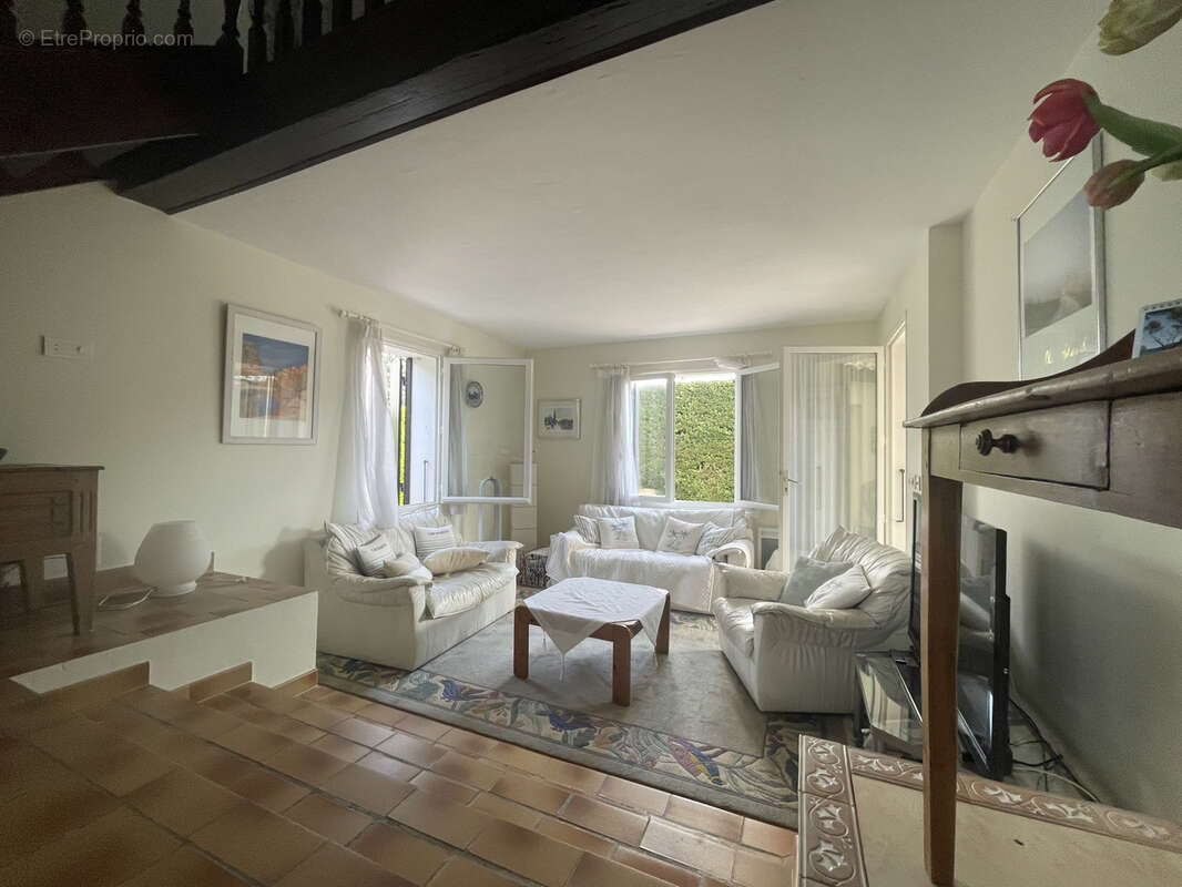 Maison à VAISON-LA-ROMAINE