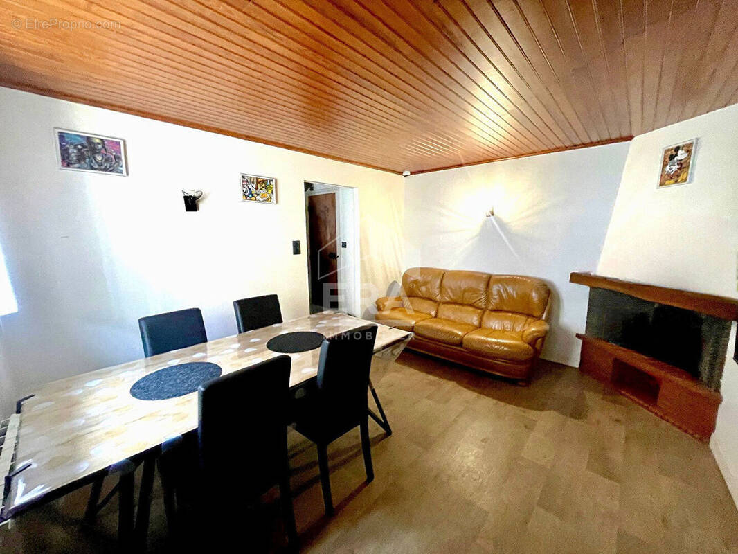 Maison à VIC-EN-BIGORRE