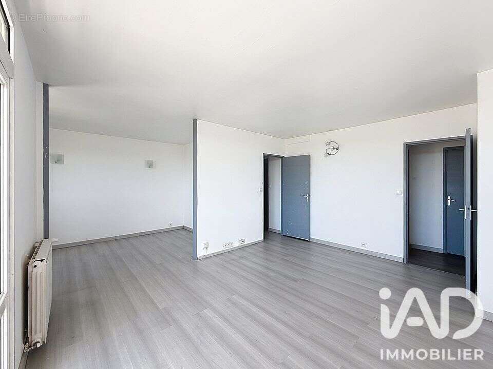 Photo 4 - Appartement à SENS
