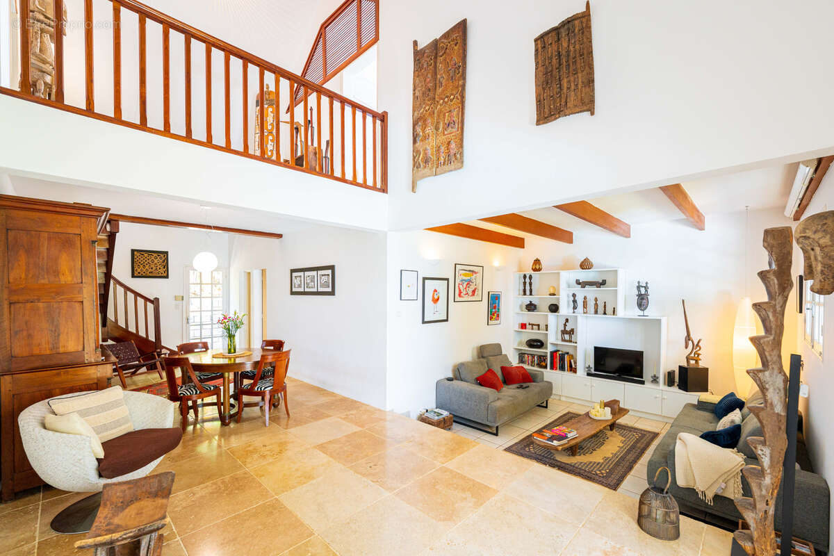 Maison à SAINT-DENIS