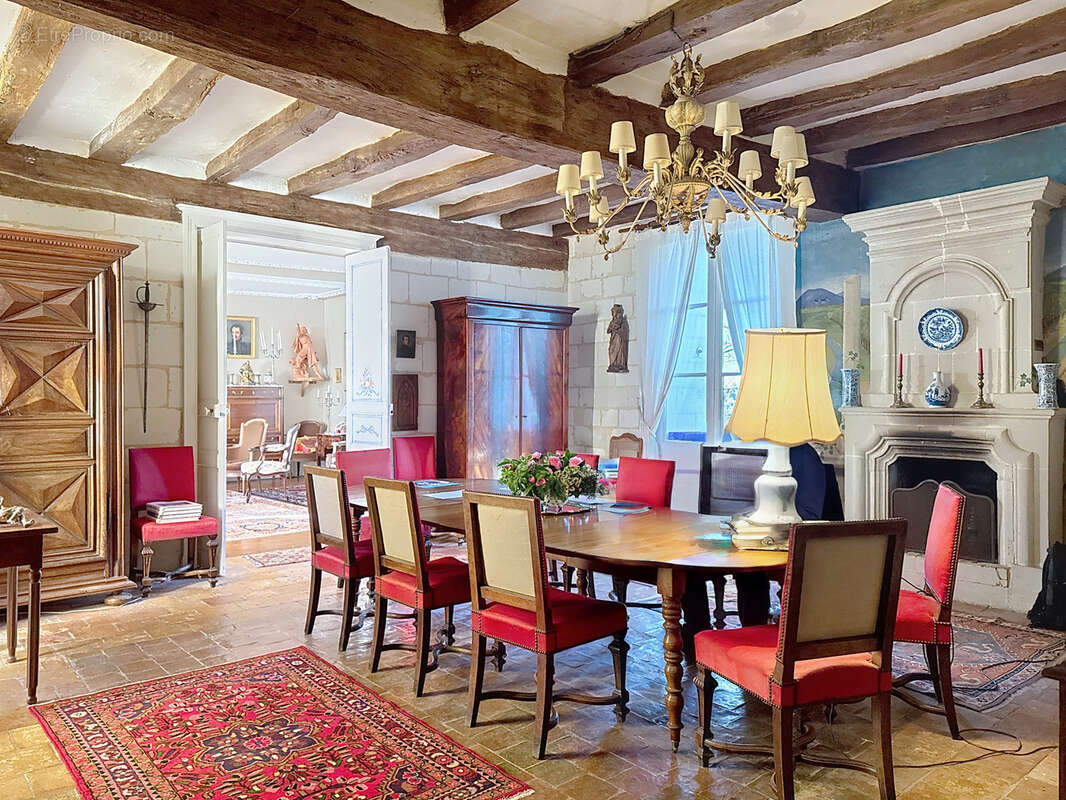Maison à FONTEVRAUD-L'ABBAYE