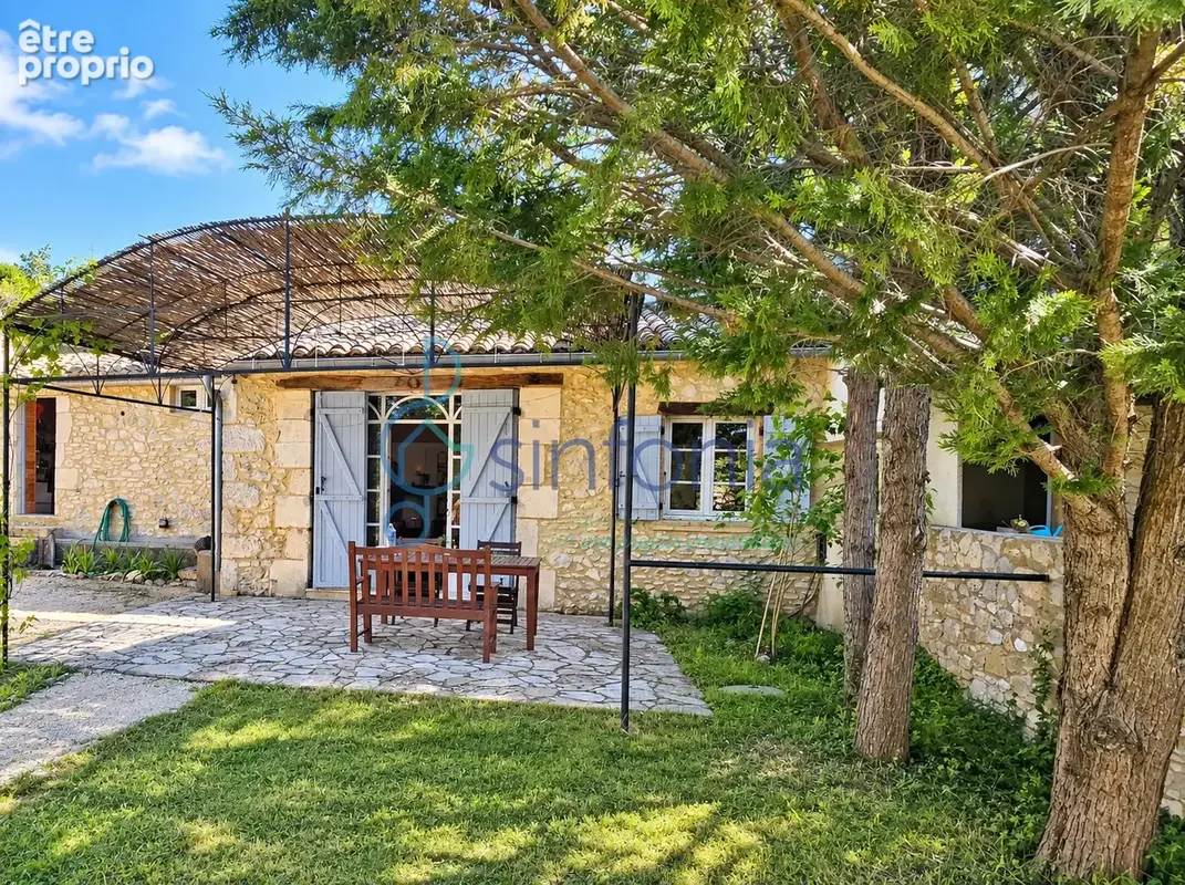 Lussan la lèque  maison en pierre  140 m2 dépendance piscine & tennis - photo 10