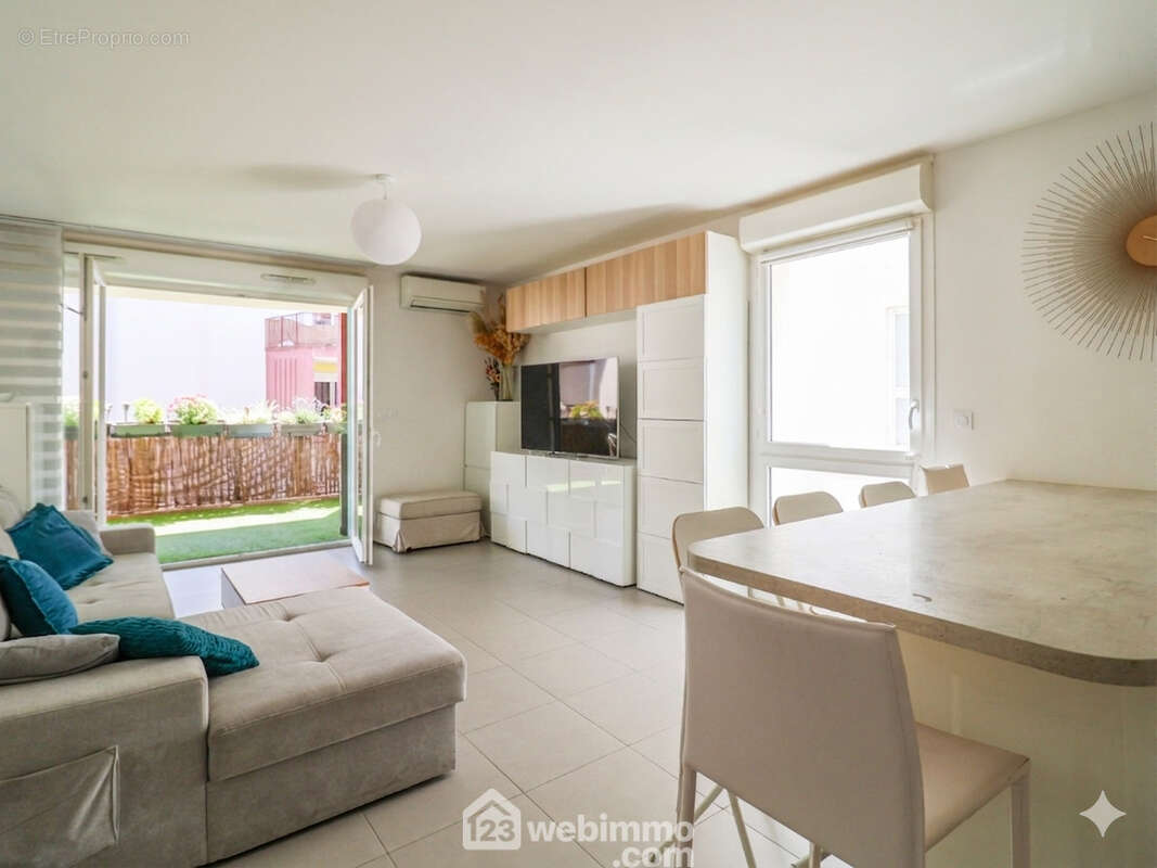 Appartement 64 m² à Marseille-9e  - photo 22