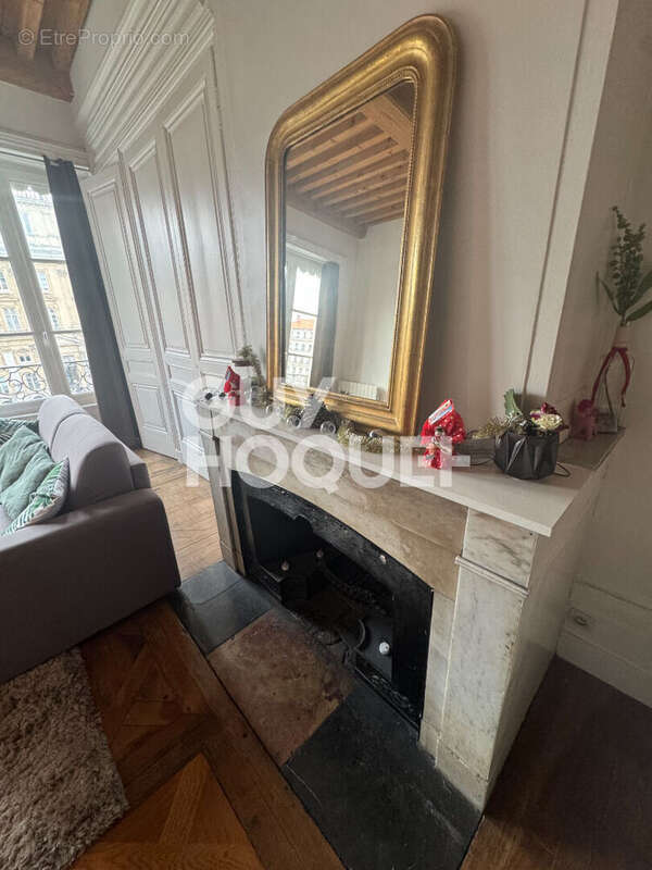 Appartement à LYON-1E