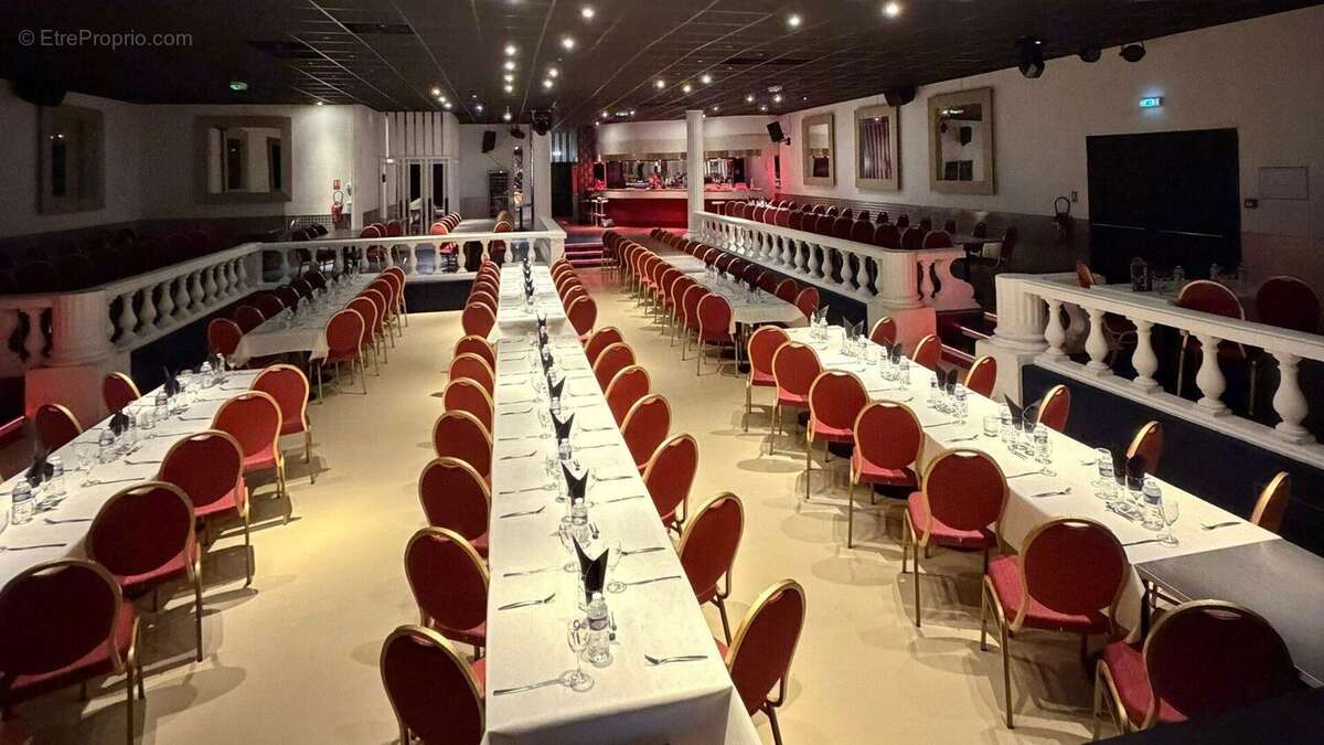 Photo 2 - Commerce à VITOT