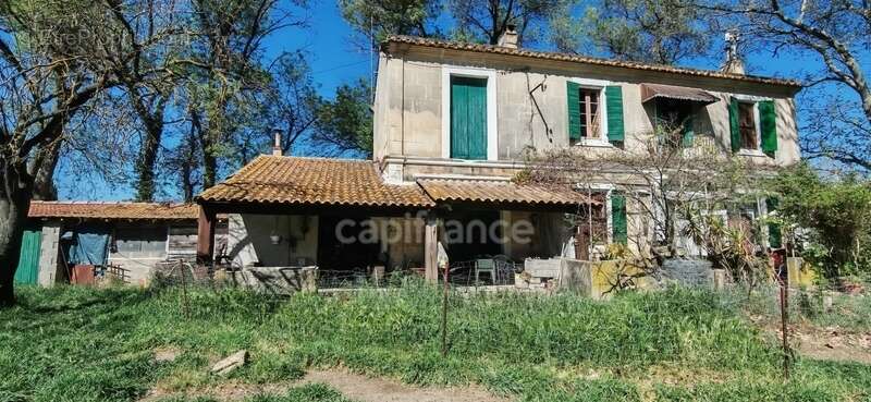 Maison à FONTVIEILLE