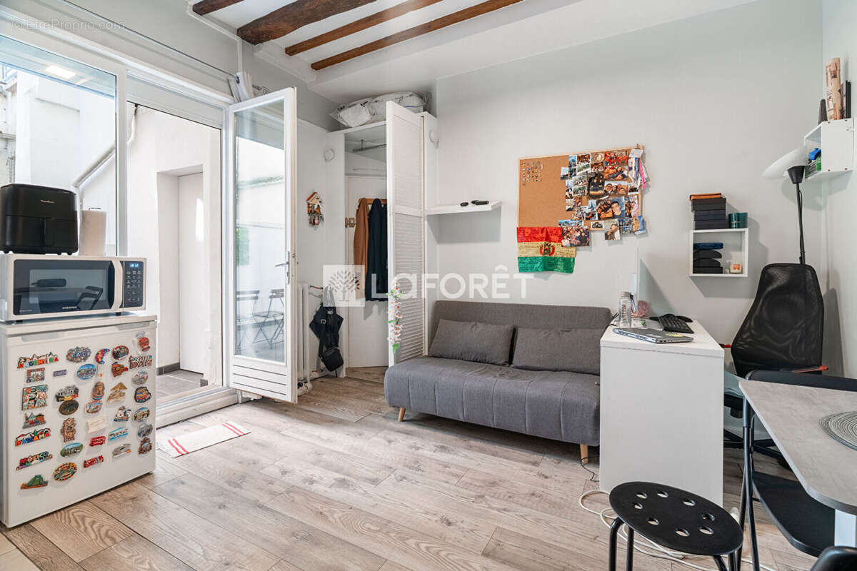 Appartement à PARIS-17E