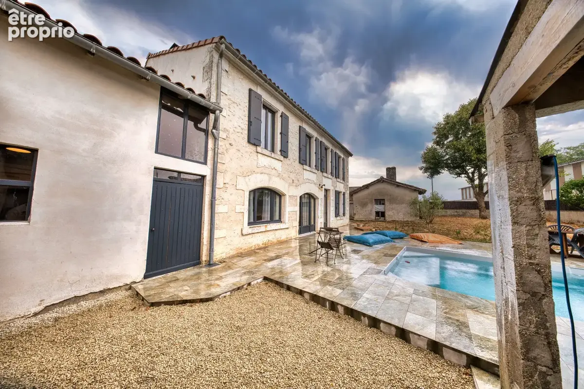 Maison Charentaise rénovée Saint Brice -proche du Golf. - photo 19