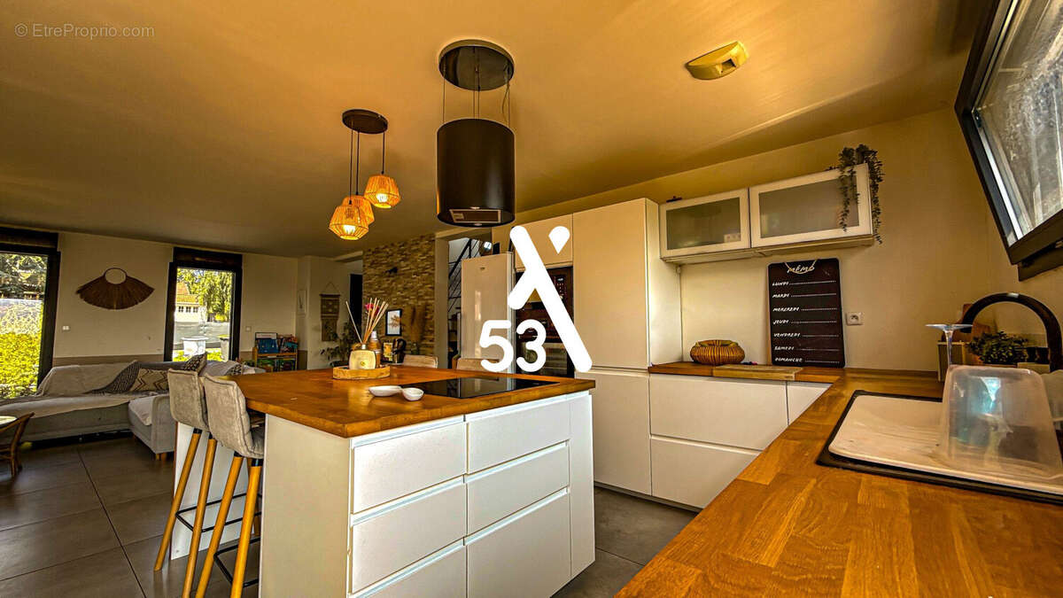 Maison 130 m² à Roquetoire  - photo 7