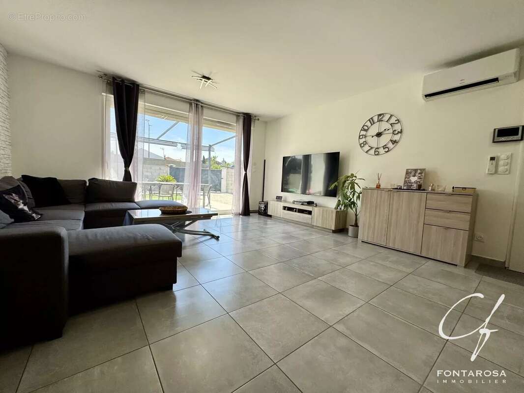 Maison à PUGET-SUR-ARGENS