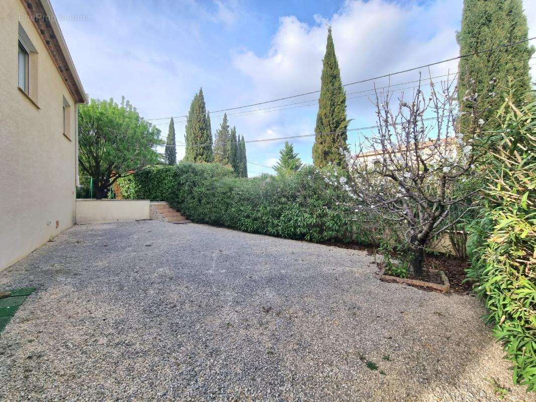 Maison à BOISSET-ET-GAUJAC