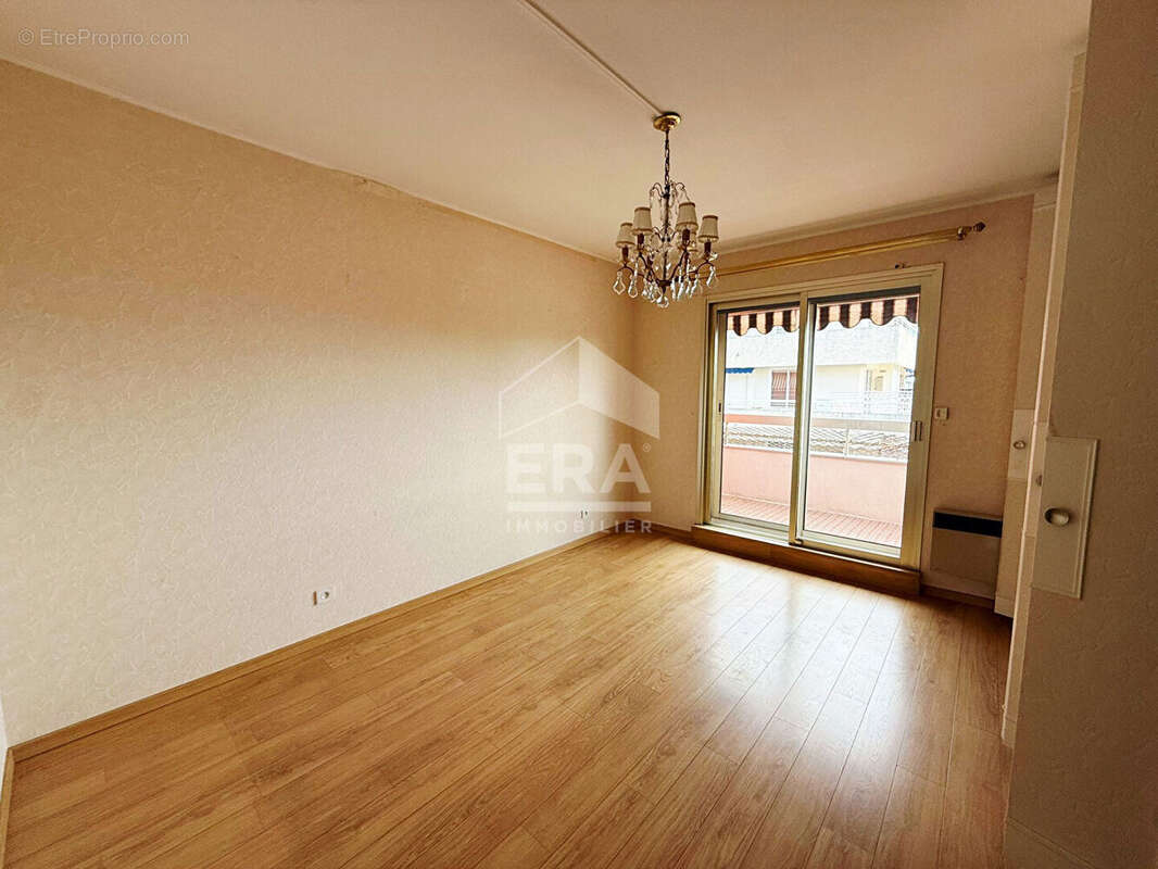 Appartement à VENCE