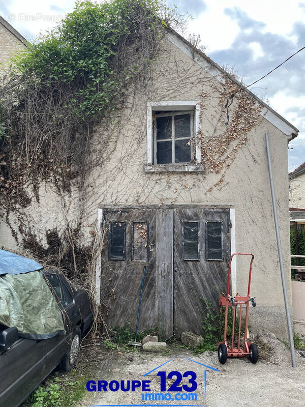 Parking à BASSOU